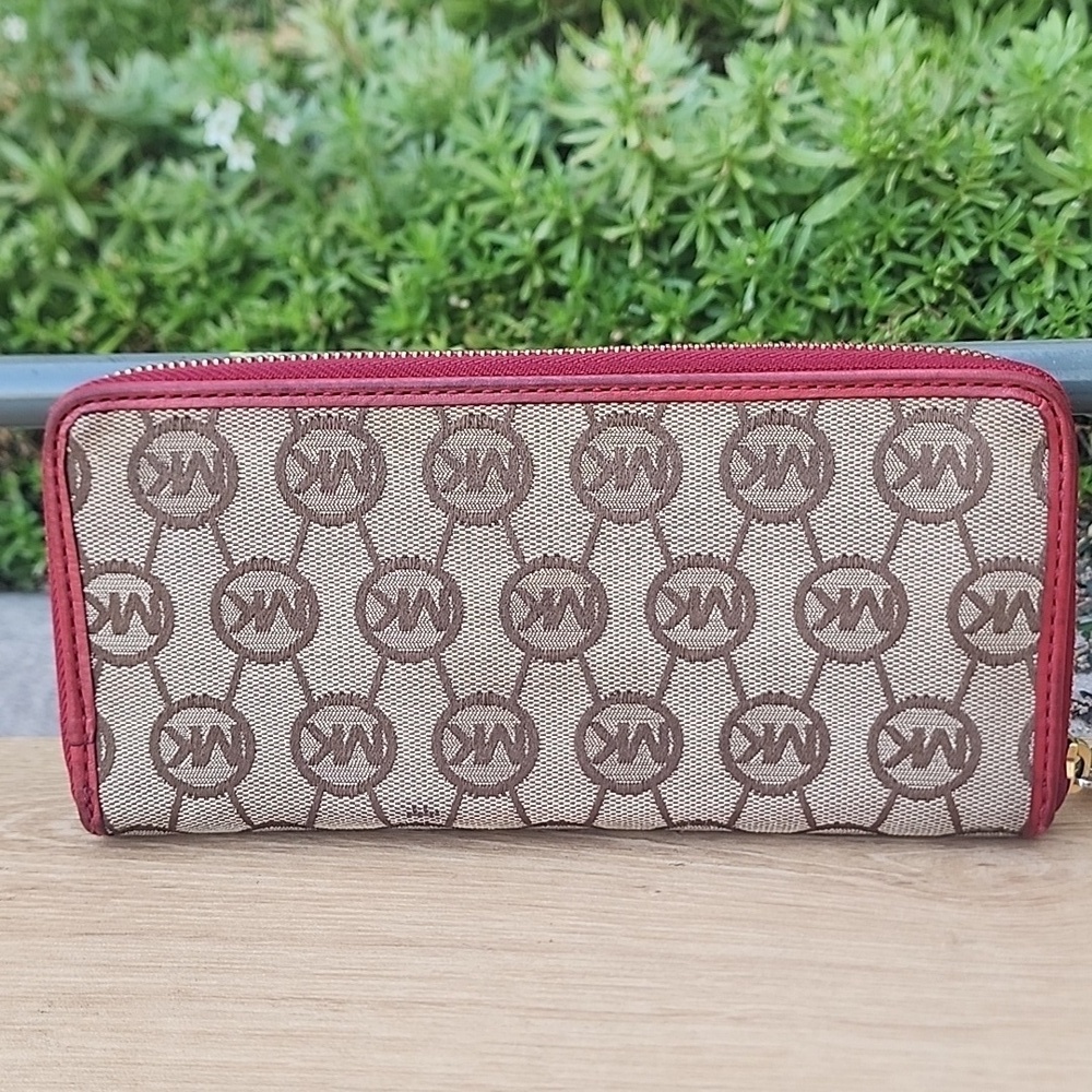 Michael Kors Brown Red Signature Canvas Wallet - Picture 4 of 13